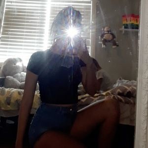 Meet your Posher, Layla